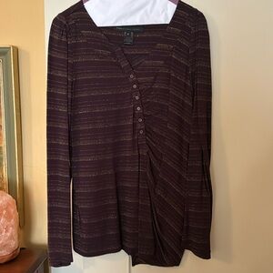 Long sleeve tee shirt